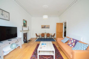 Stunning 3 Bed Flat in the Heart of the West End